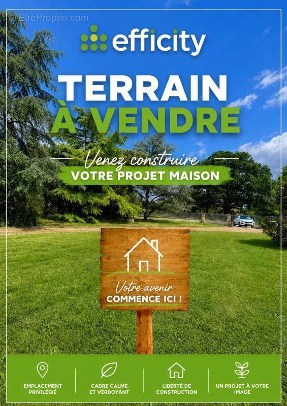 Terrain à COUTRAS