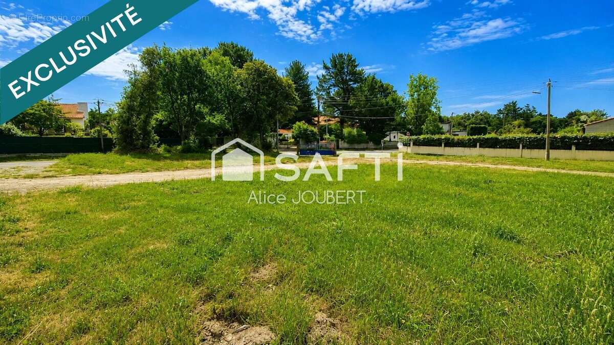 Terrain 710 m² à Talmont-Saint-Hilaire  - photo 2