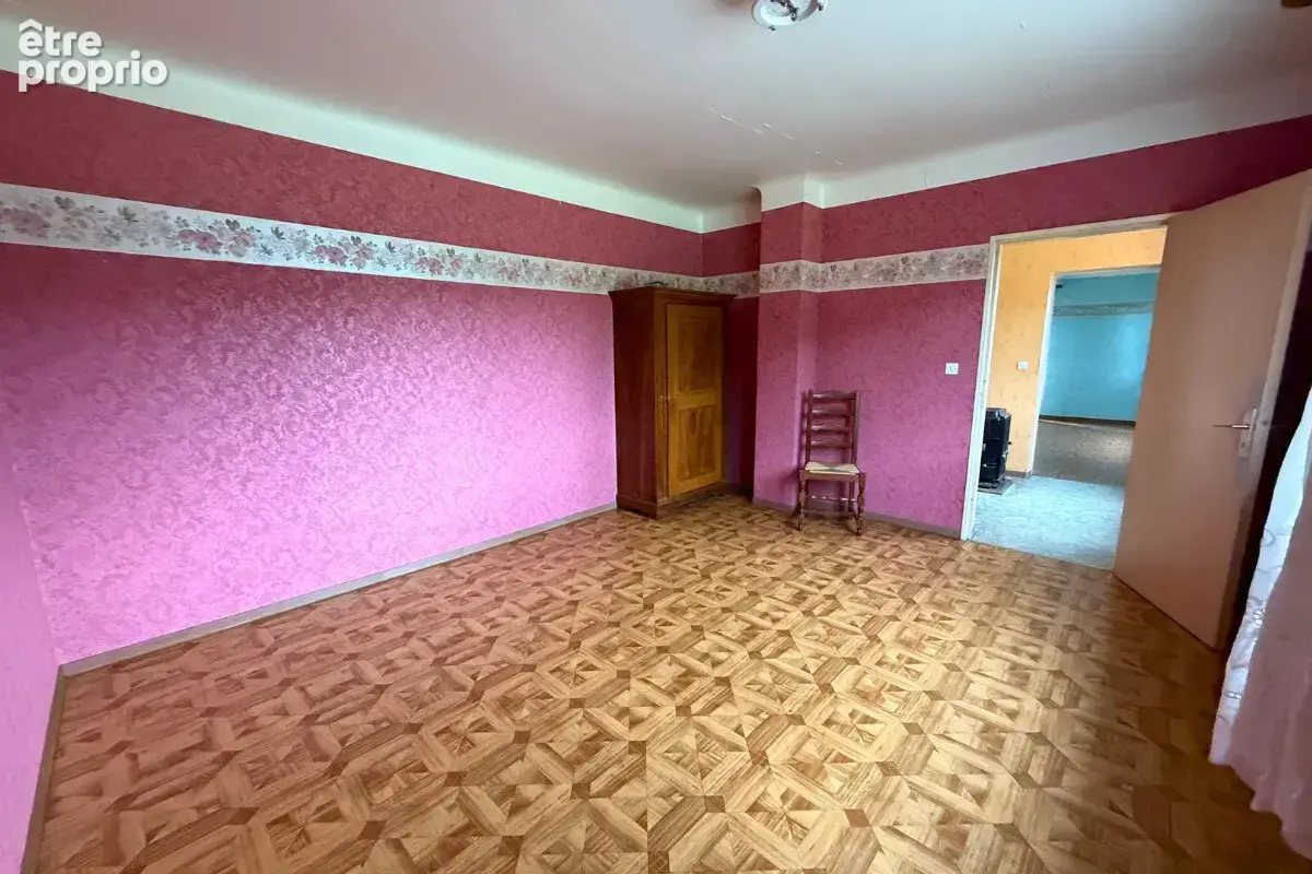 Maison 7 pièces à rénover sur 49 ares - photo 8