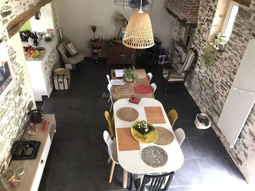 Maison à CHATEAU-GUIBERT