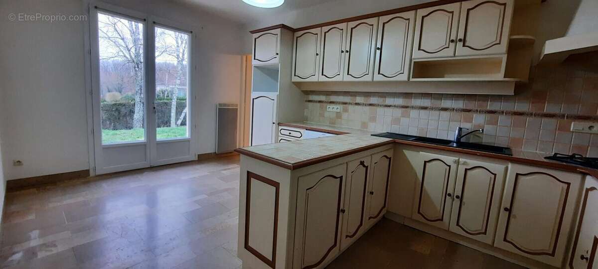 Maison à CHAUVIGNY