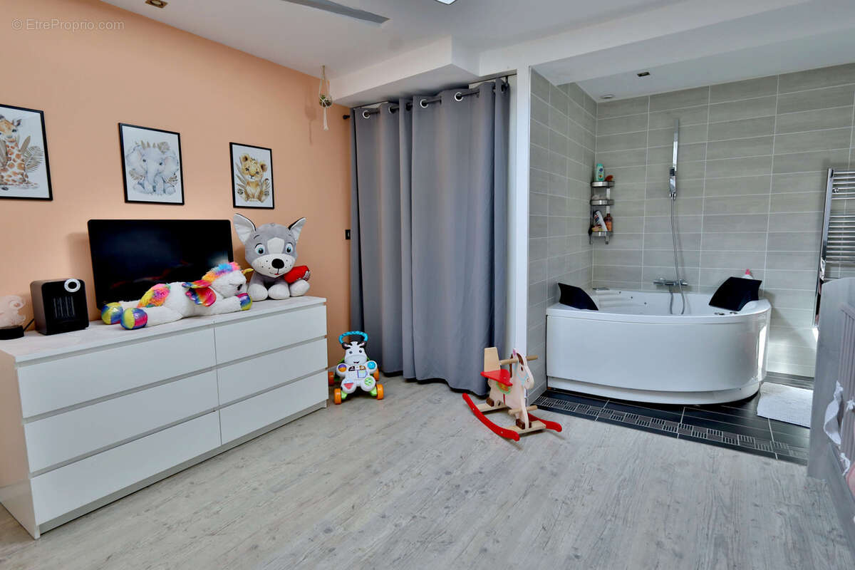 Appartement à MOIDIEU-DETOURBE