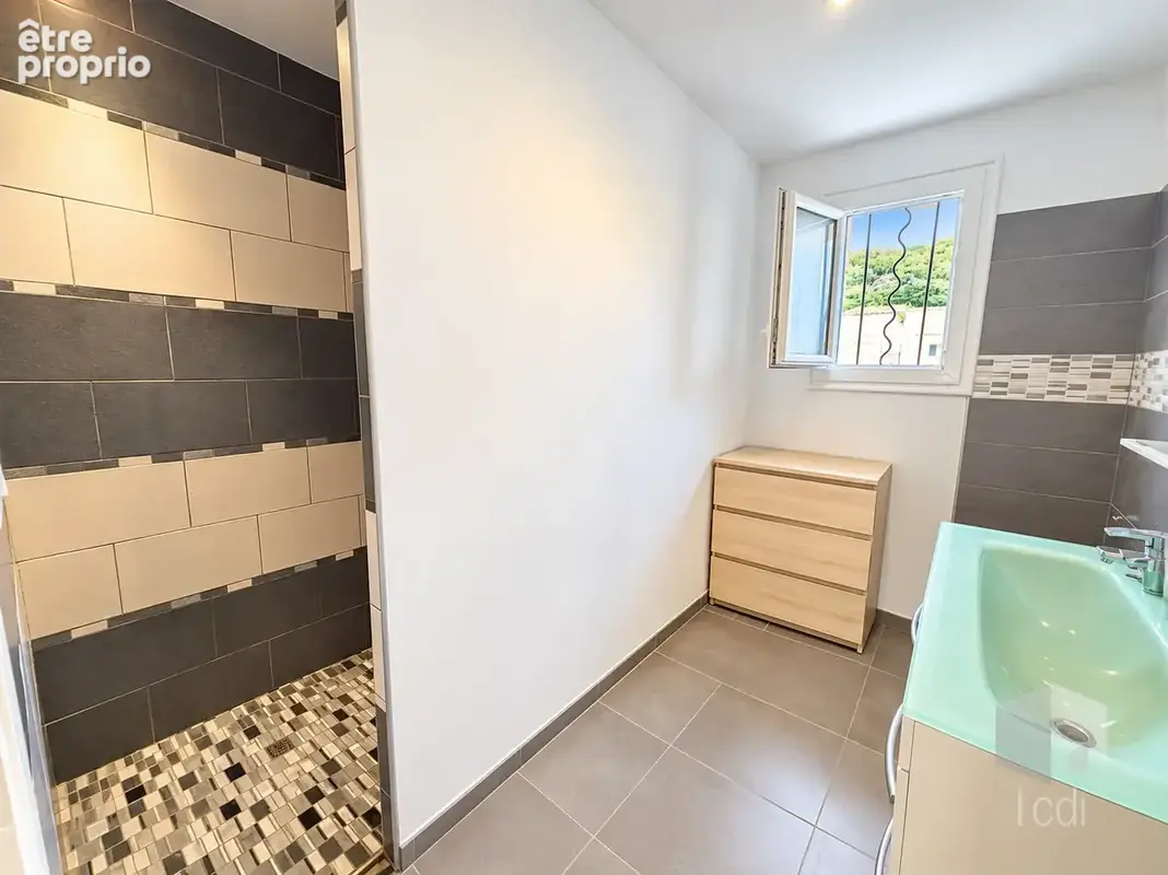 DONZERE, maison de plain pied de 100 m2 - photo 13