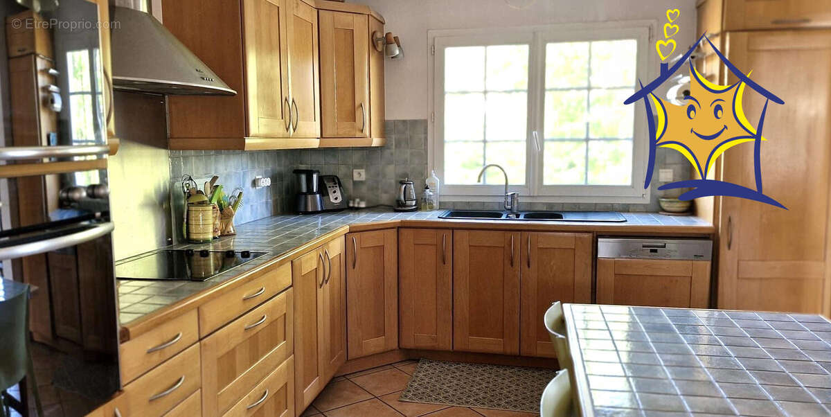 Maison 138 m² à Viry-Chatillon  - photo 4
