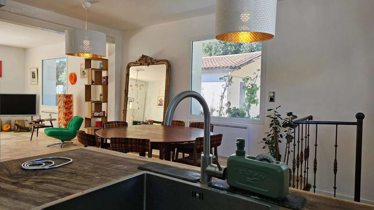 Maison à SAINT-GEORGES-DE-DIDONNE