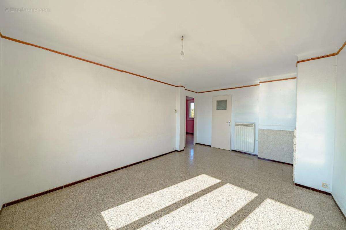 Appartement à MARSEILLE-15E