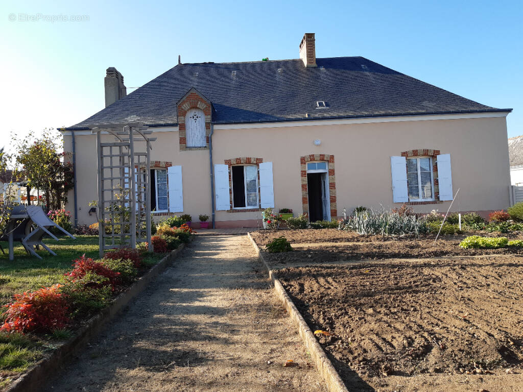 Maison à TUFFE