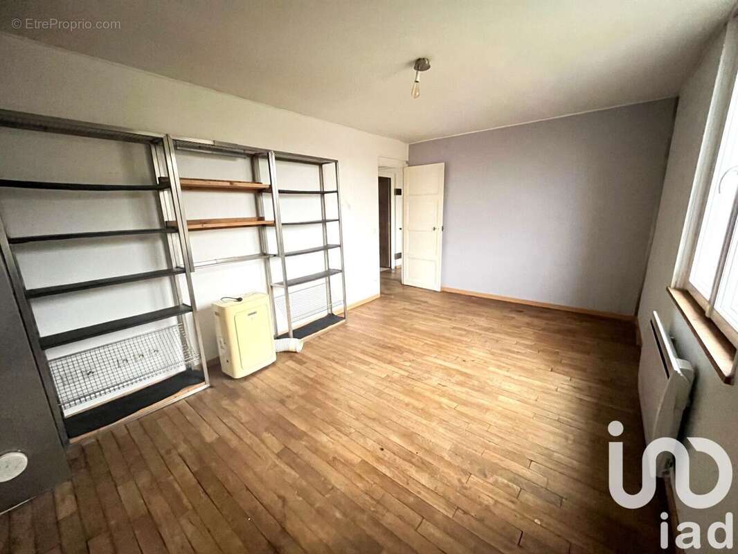 Photo 3 - Appartement à SAINT-DENIS-DE-L'HOTEL