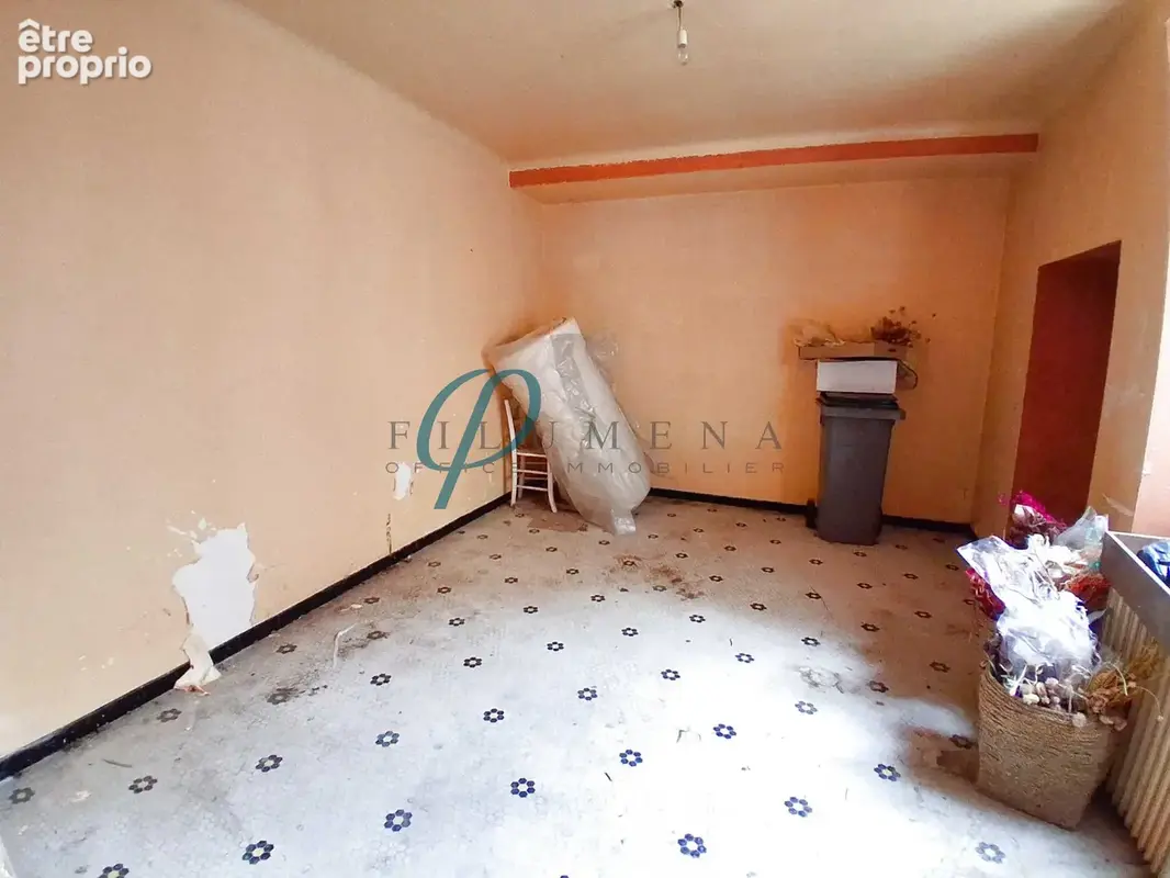Maison à rénover avec fort potentiel   Centre bourg de Sucé-sur-Erdre - photo 2