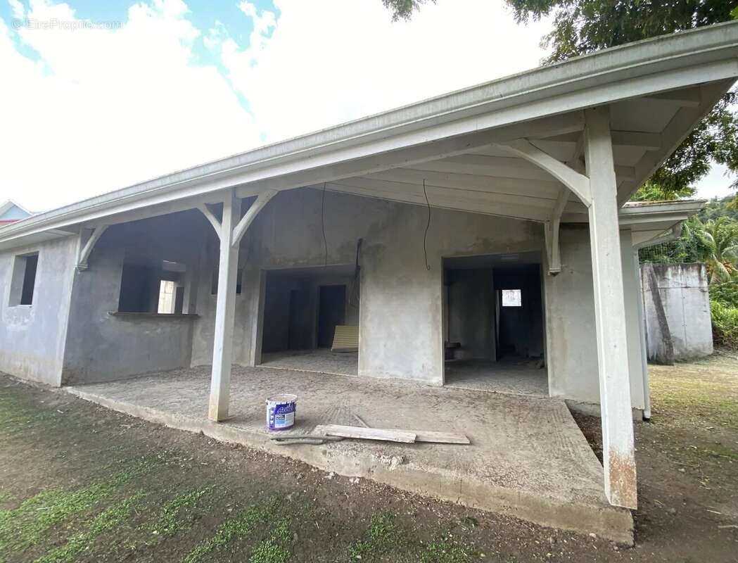 Les Trois Ilets / Anse à l 'Ane: Villa T4 en cours de construction - photo 2