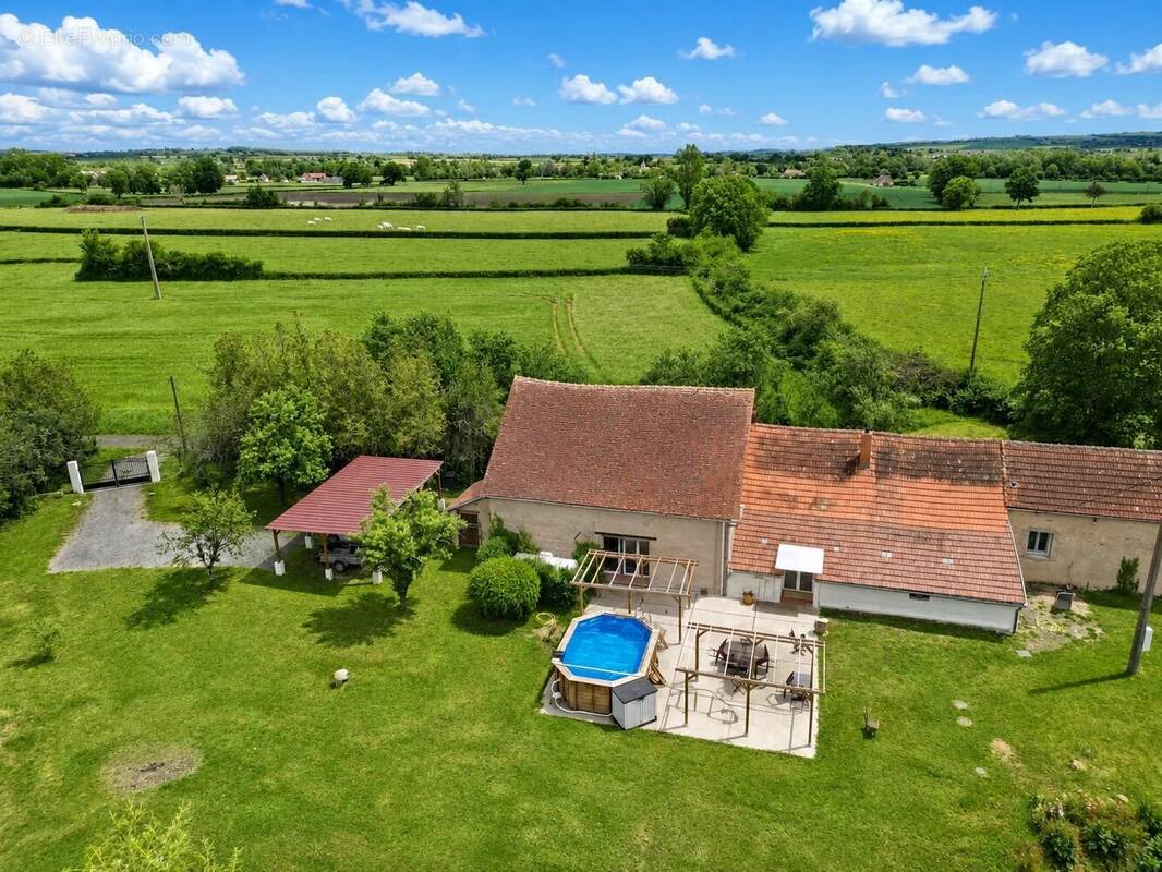 Maison à CHEZELLE