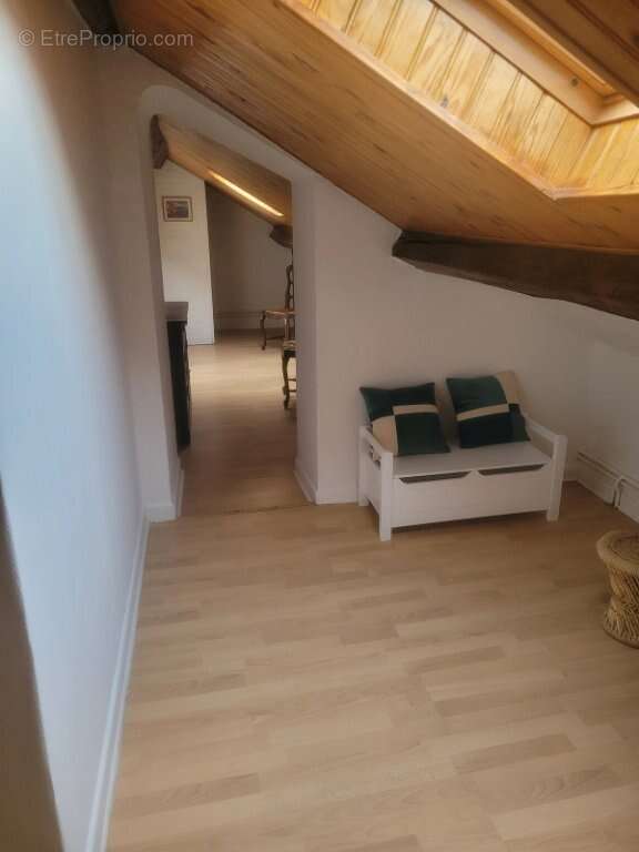 Appartement à CHATEAU-CHINON(VILLE)