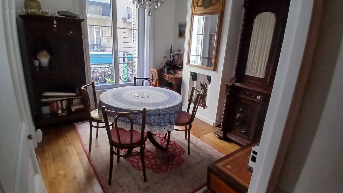 Appartement à PARIS-15E