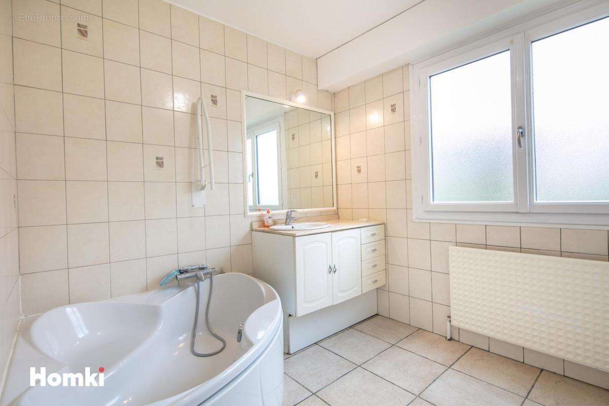 Appartement à ECHIROLLES