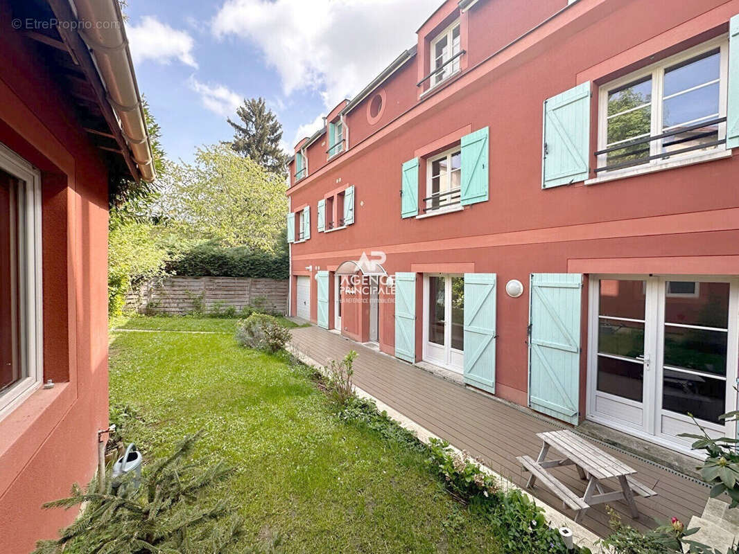 Maison à CHAVILLE