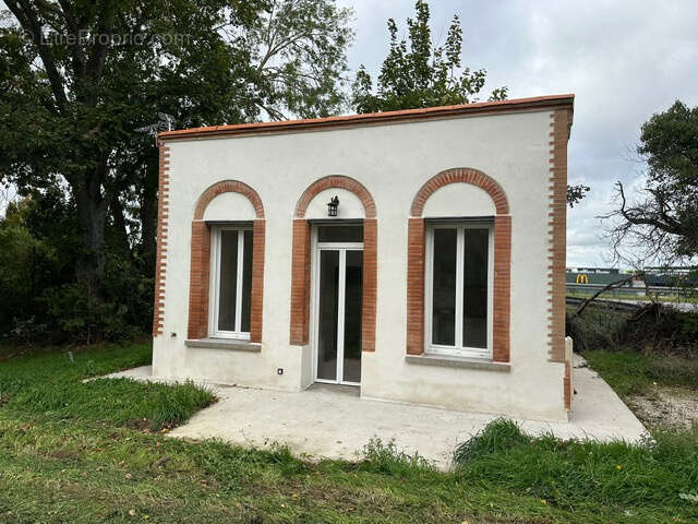 Appartement à DREMIL-LAFAGE