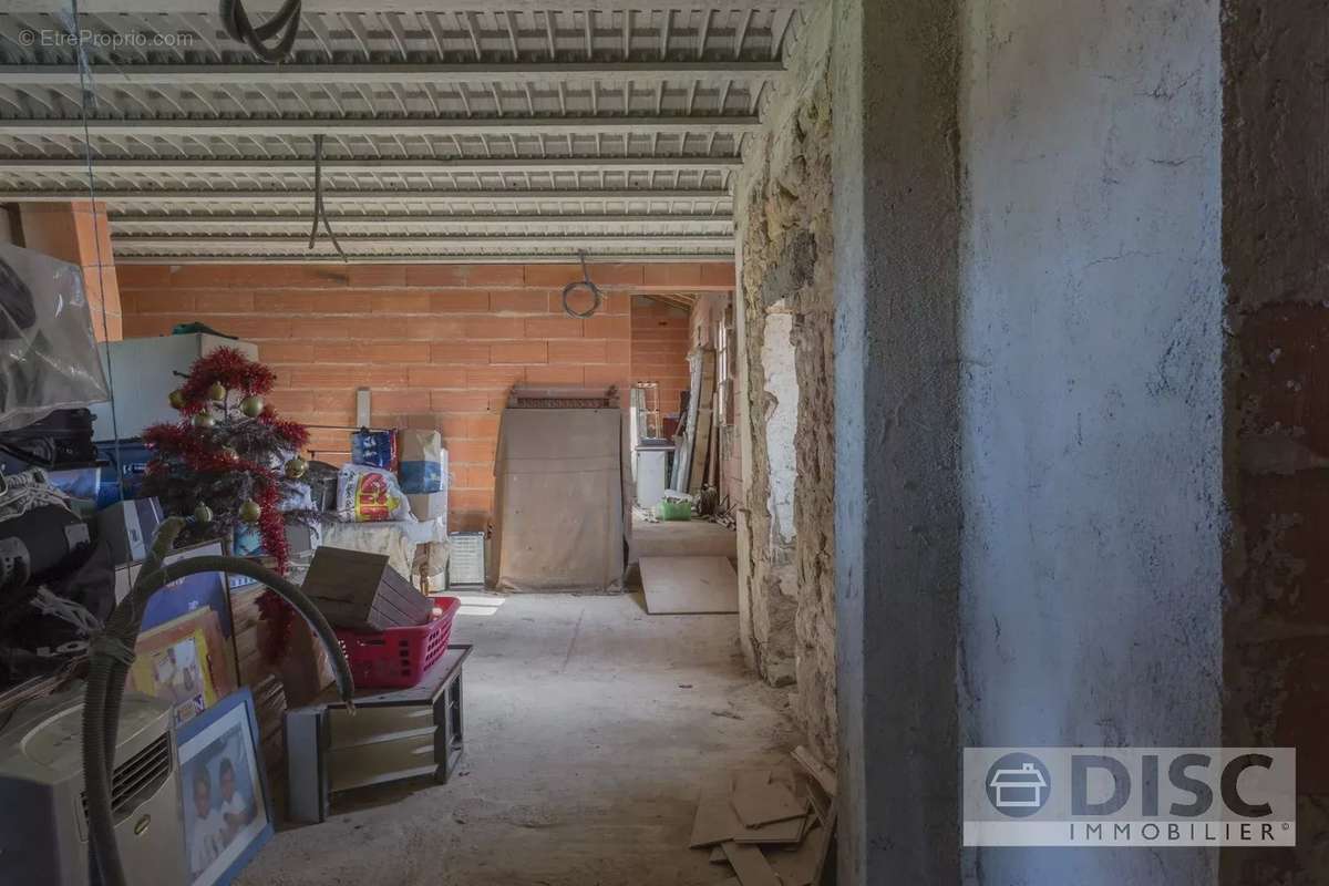 Maison à SAINT-MICHEL-DE-VAX