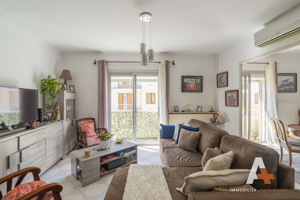 Appartement à MARSEILLE-7E