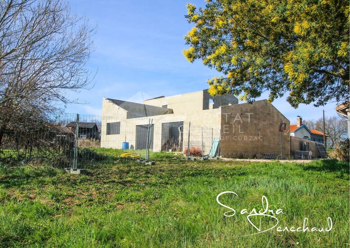 Maison à MONTLIEU-LA-GARDE