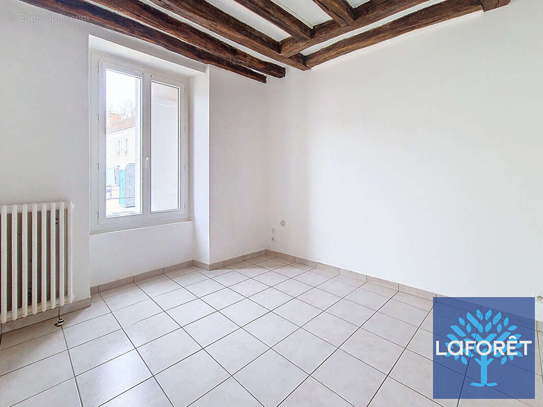 Maison à MORIGNY-CHAMPIGNY