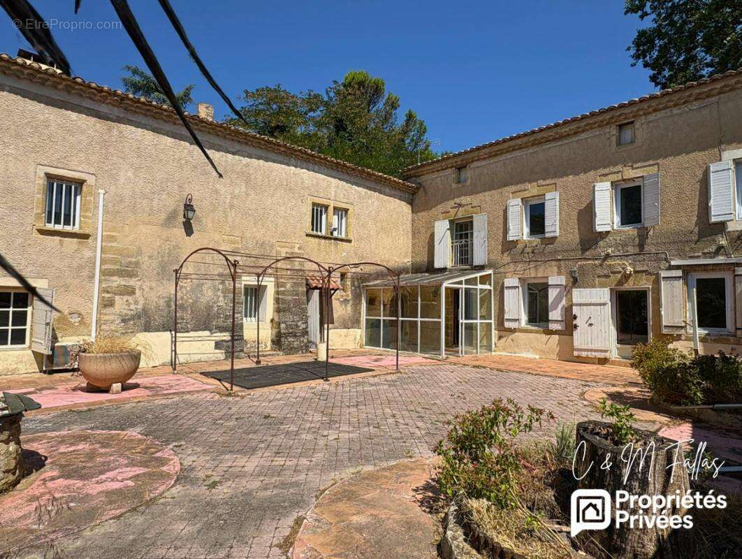 Maison de caractère de 268 m² - Un projet d'exception aux portes d'Avignon - photo 13