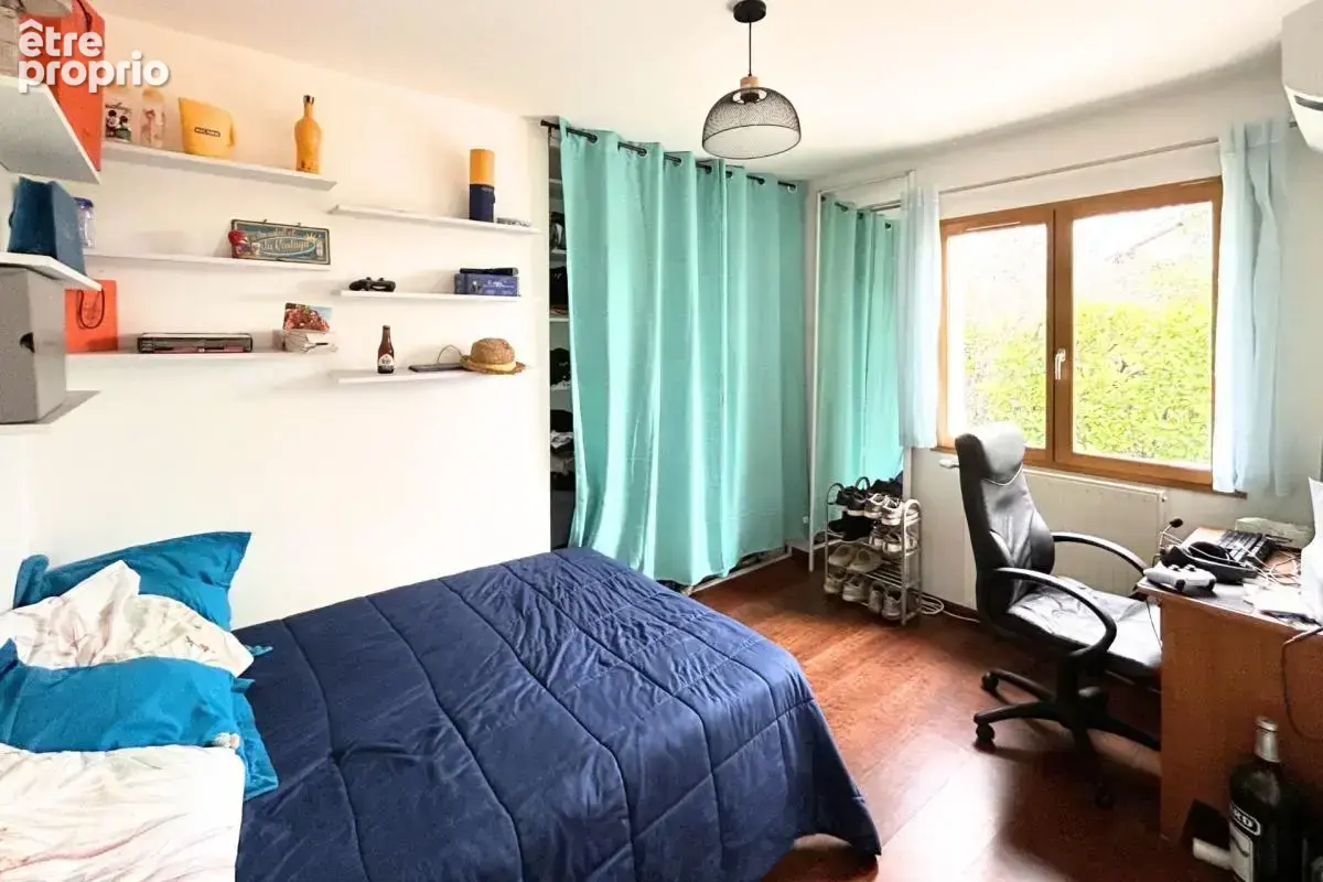 69290 grezieu la varenne - maison à vendre 5 pièces  - plain pied - piscine - gargae -calme - sans vis a vis - photo 12