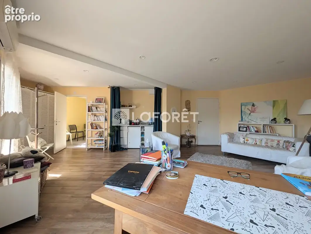 Appartement à MEYLAN