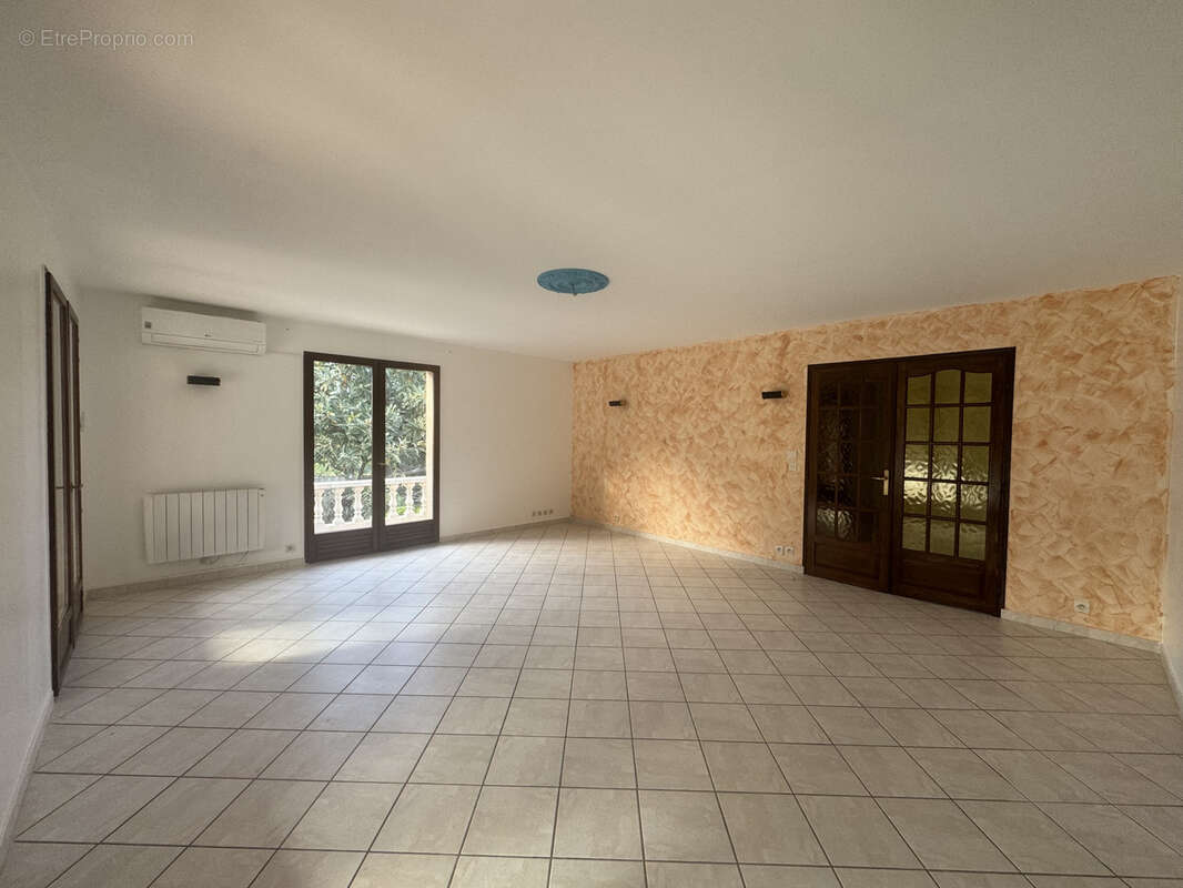 Maison à SALLES-D'AUDE