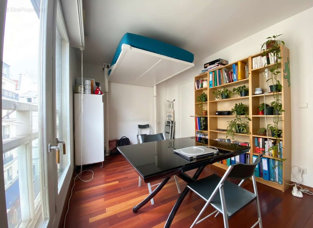 Appartement à PARIS-3E
