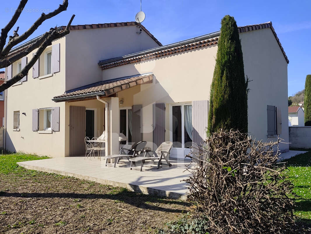 Maison à MOURS-SAINT-EUSEBE