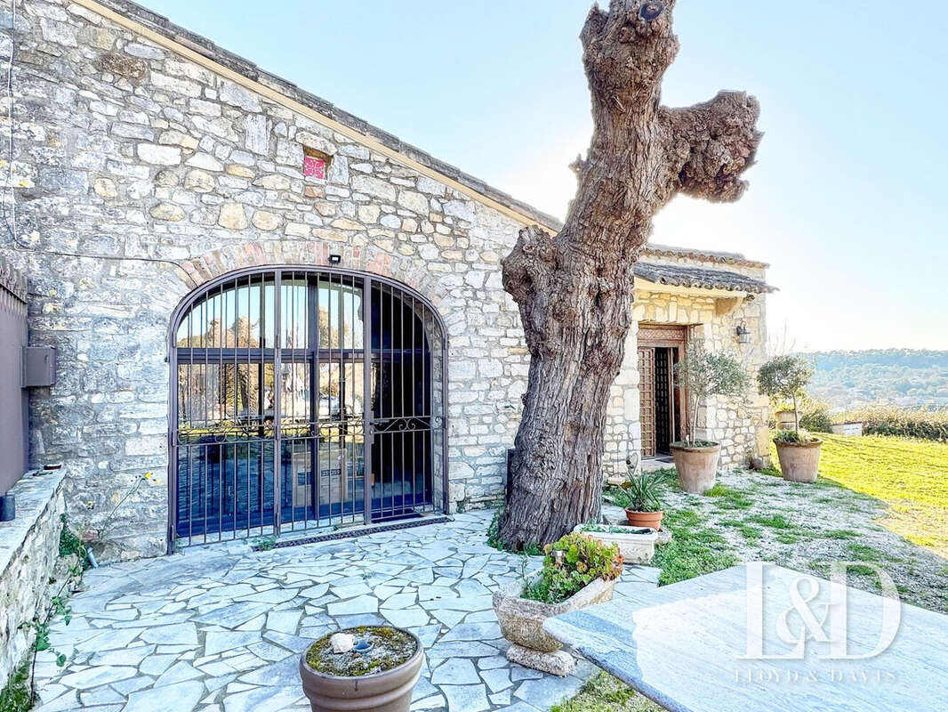 Maison à VEZENOBRES