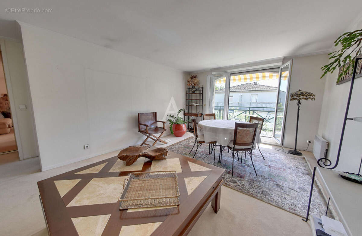 Appartement à NOGENT-SUR-MARNE