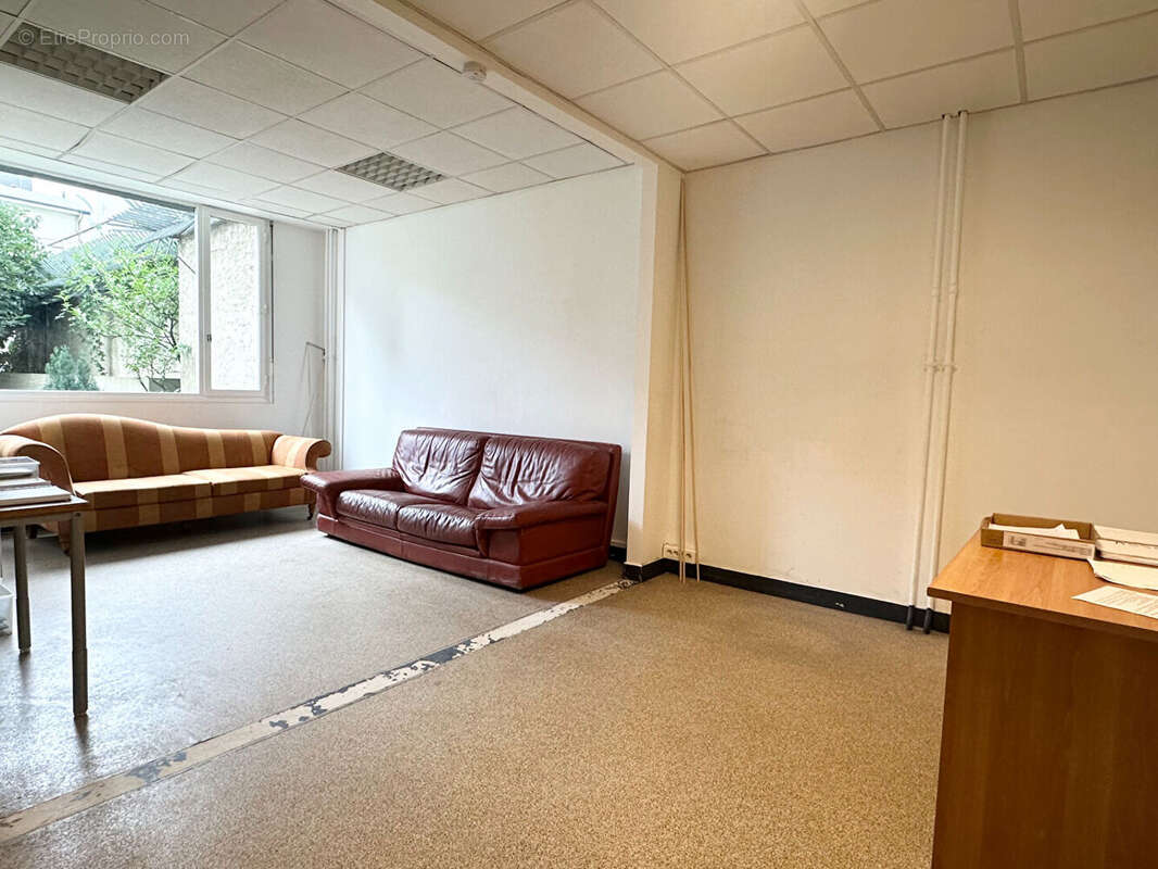 Commerce à PARIS-18E