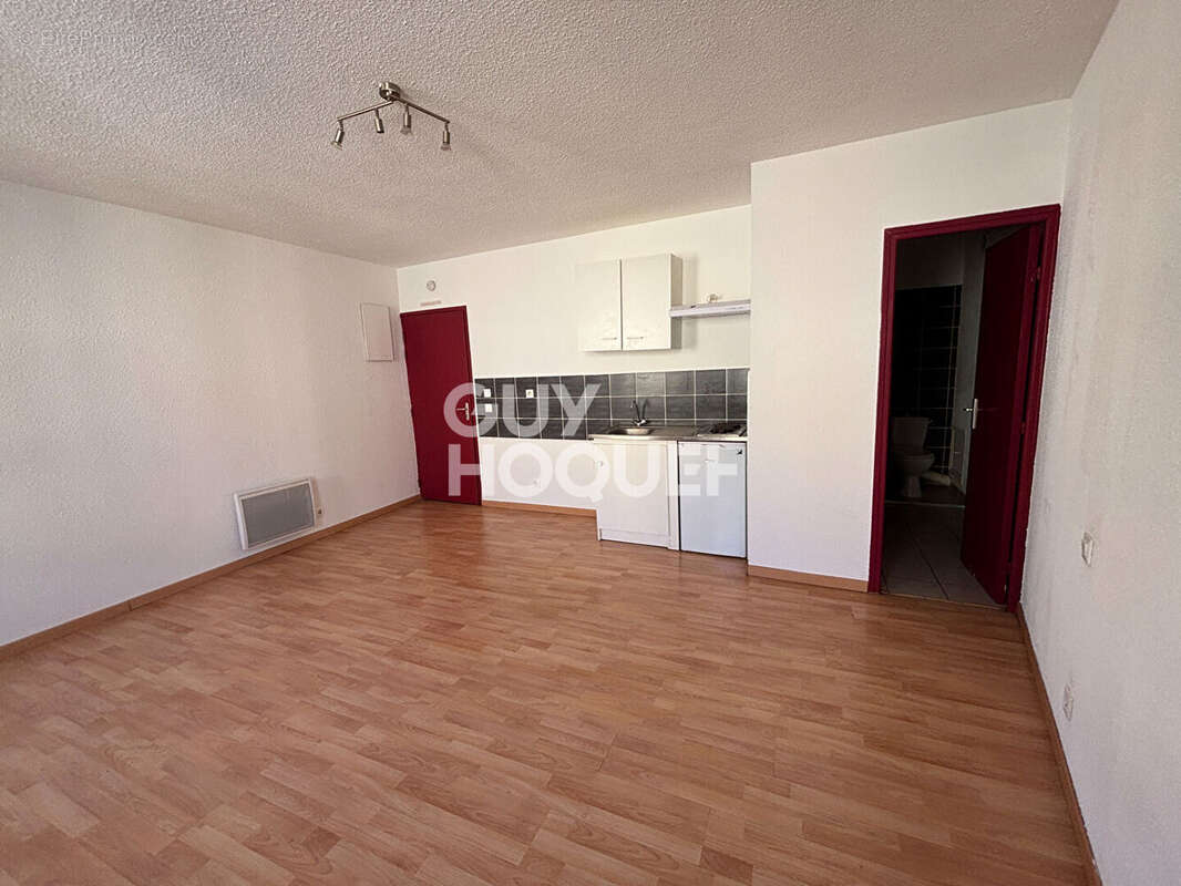 Immeuble à vendre au centre-ville d'Aubenas - Réf. 7282 - photo 2