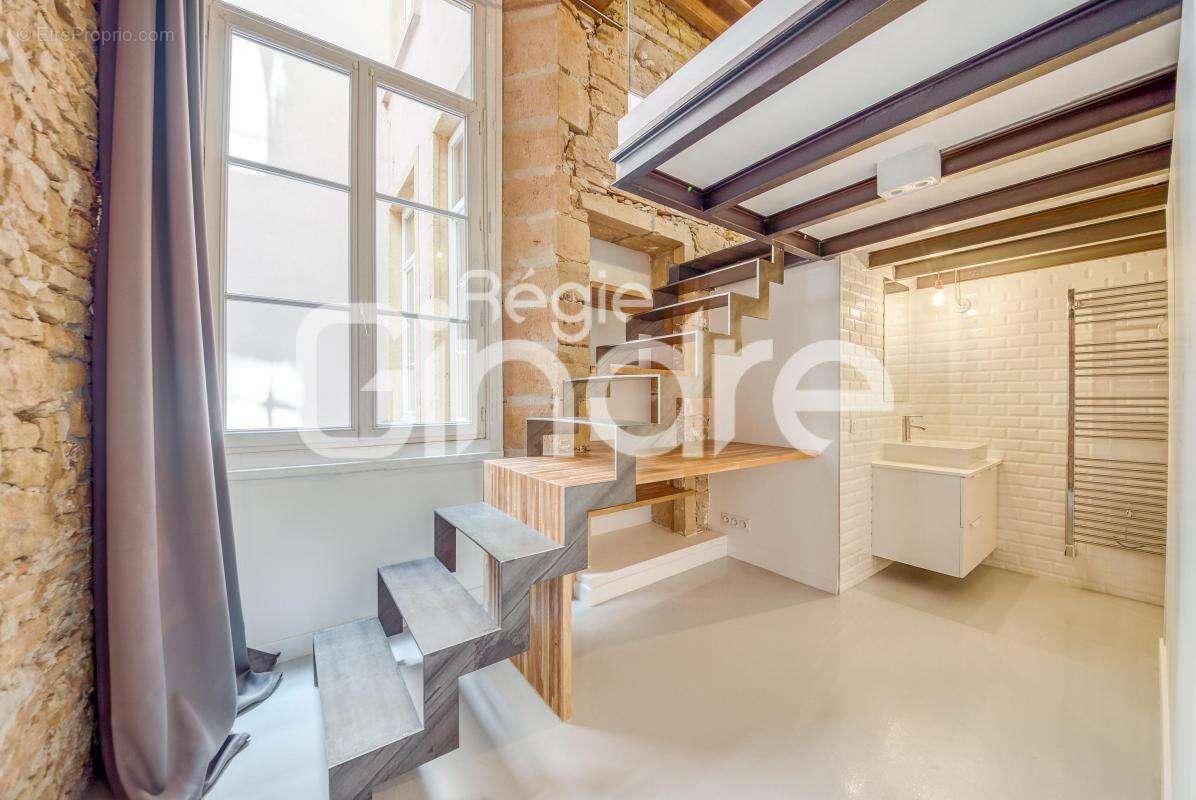 Appartement à LYON-1E