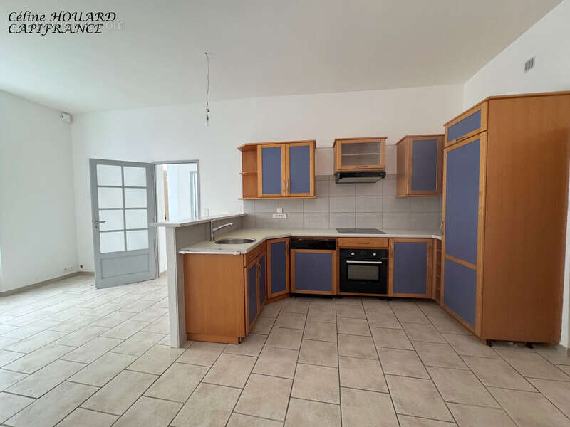 Maison à vendre 4 pièces ANGERS (49) GARE - photo 2