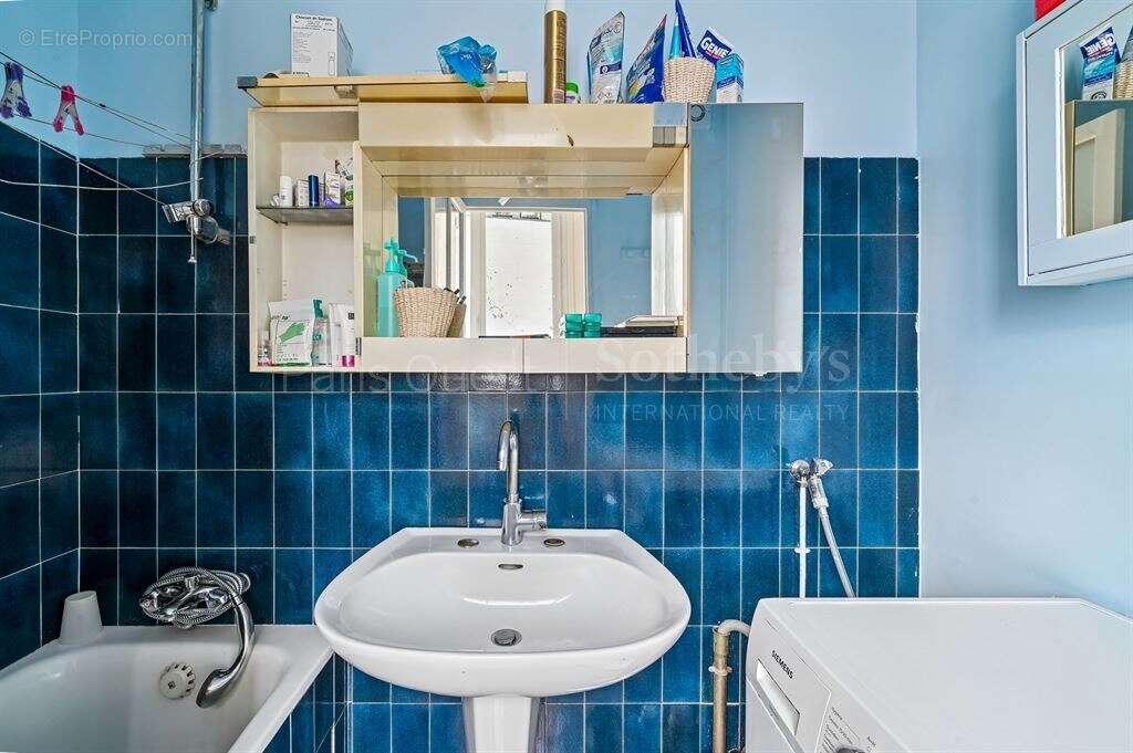 Appartement à PARIS-7E