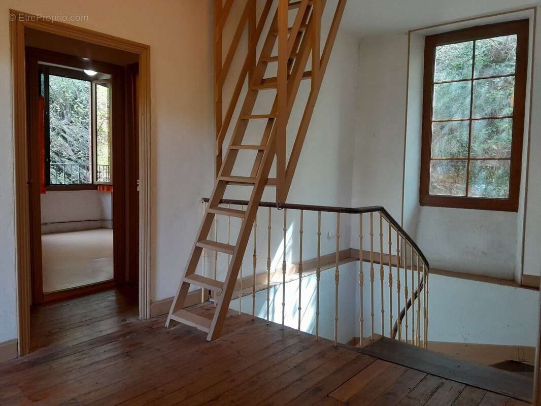 Maison à SAINT-PRIVAT-DE-VALLONGUE