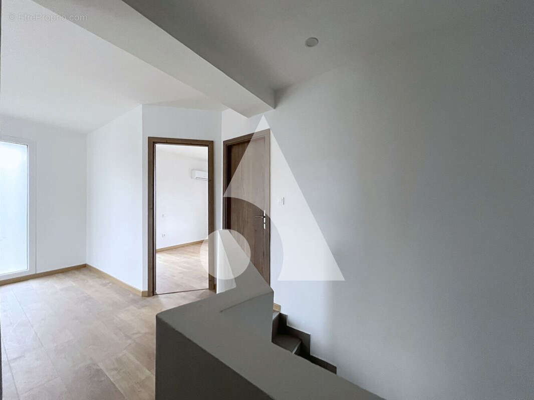 Maison à MONCEL-SUR-SEILLE