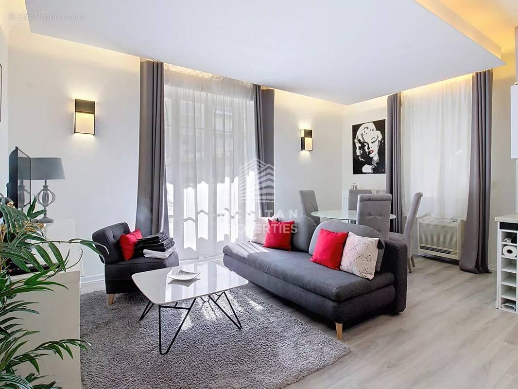 Appartement à CANNES