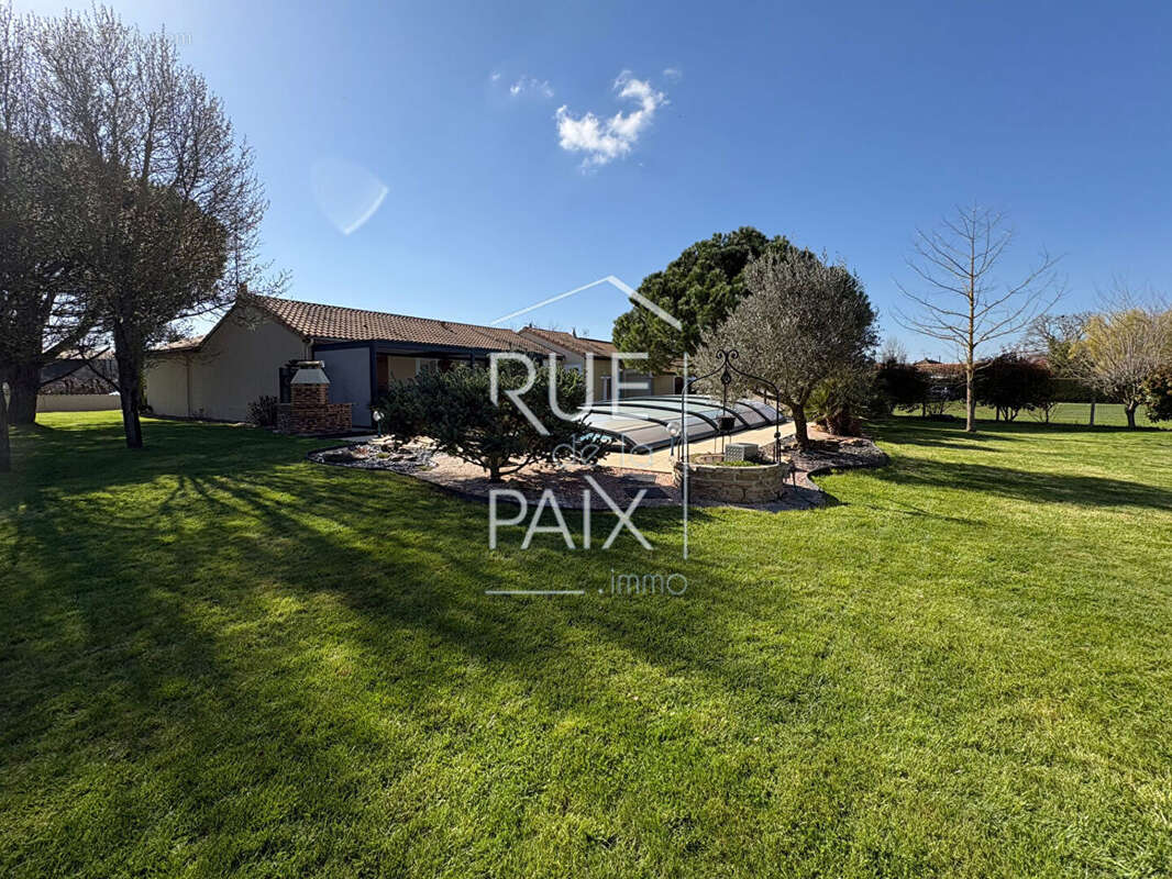 Maison Angliers - 154 m2 - photo 3