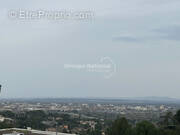 Appartement à VILLENEUVE-LES-AVIGNON