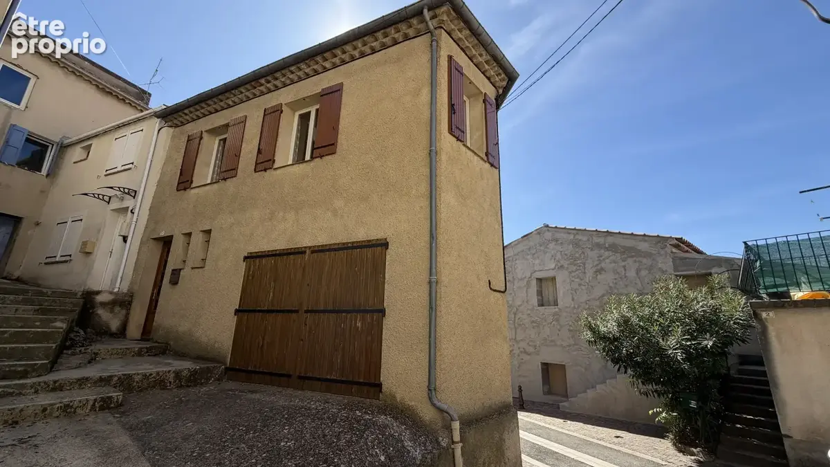 Maison de village avec garage - photo 3