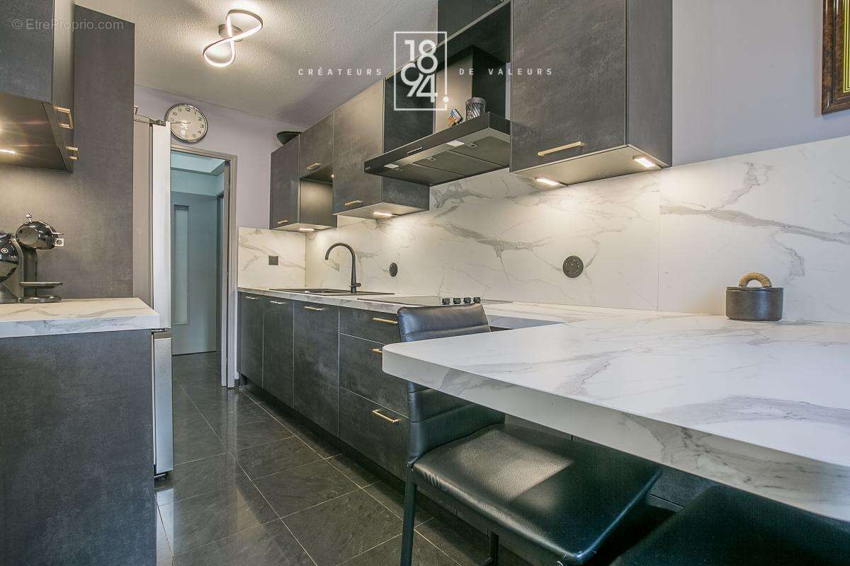 Appartement à MARSEILLE-8E