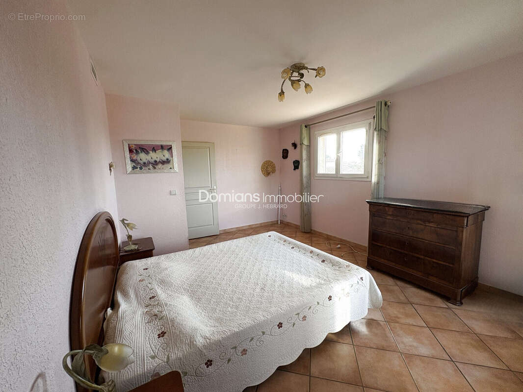 Maison 160 m² à Pollestres  - photo 8