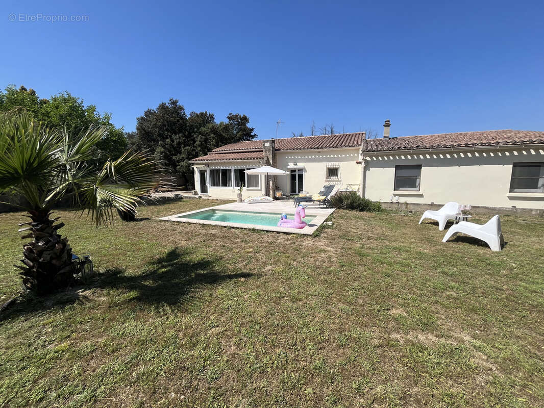 PARIGNARGUES Villa de 135 m2 avec piscine sur terrain de 2700 m2 et hangar de 100 m2 - photo 20