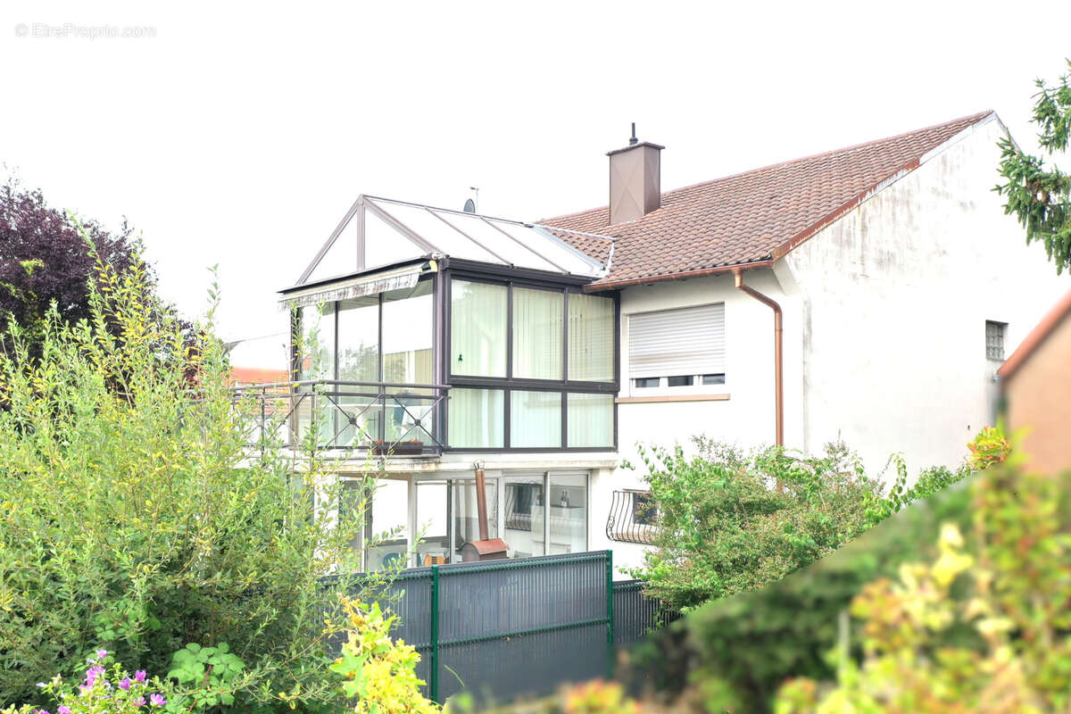 Maison de caractère avec beau potentiel d'évolution - photo 9