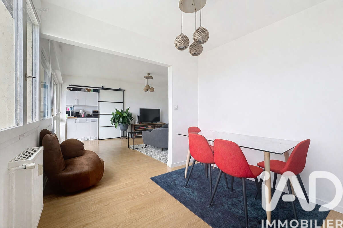Photo 3 - Appartement à LES MUREAUX