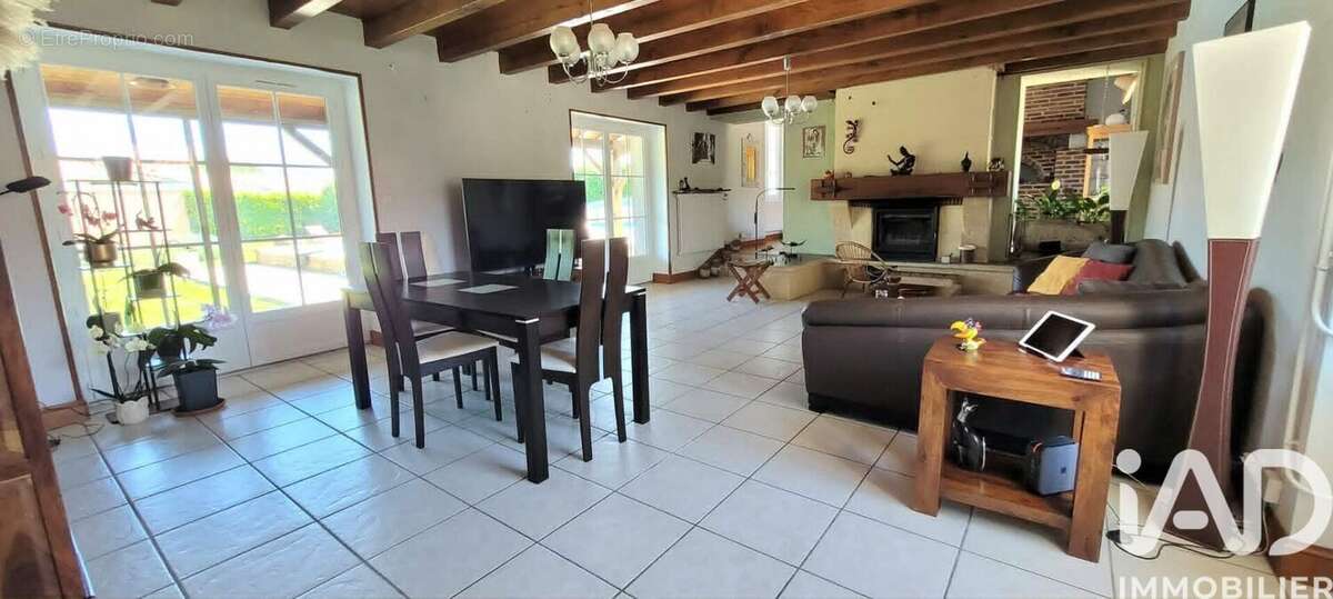 Photo 3 - Maison à BERUGES