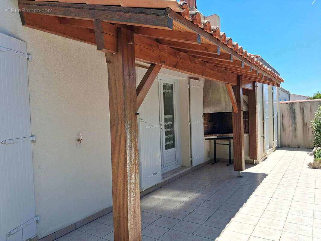 Maison à LA BREE-LES-BAINS